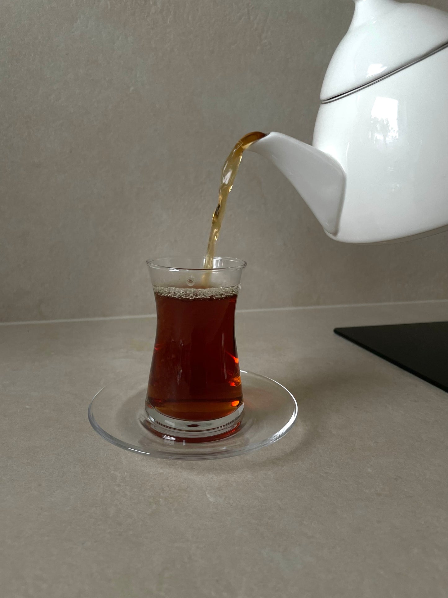 Pasabahce Heybeli - 6 Teegläser, 6 Unterteller - Set - Cay Bardagi