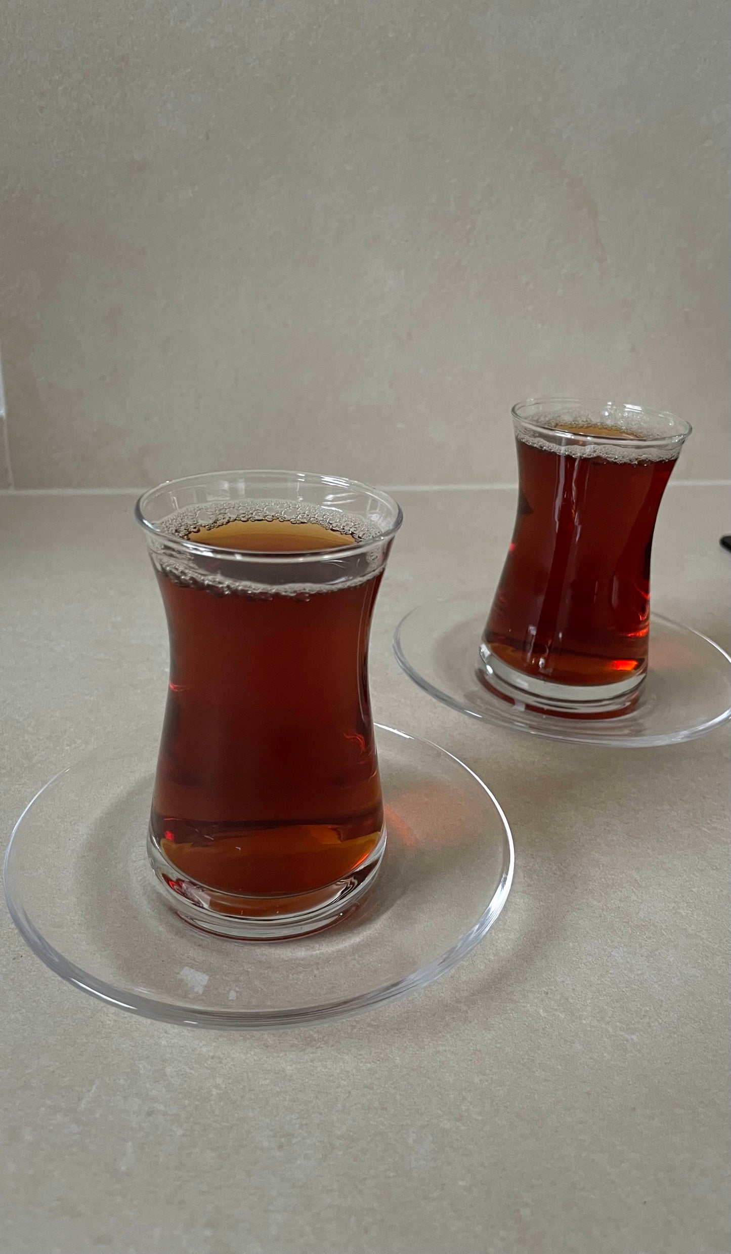 Pasabahce Heybeli - 6 Teegläser, 6 Unterteller - Set - Cay Bardagi